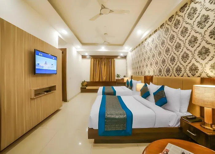Hotel Almati Inn - Near Delhi Airport