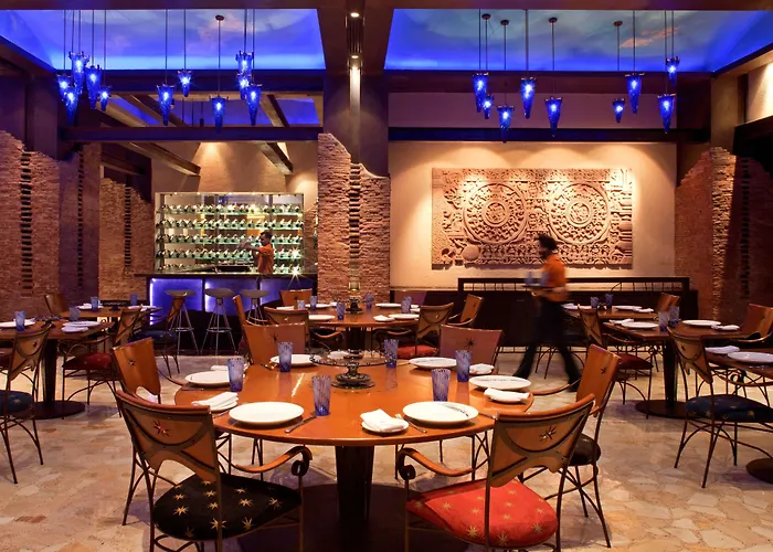 Radisson Blu Plaza Delhi Airport Hotel