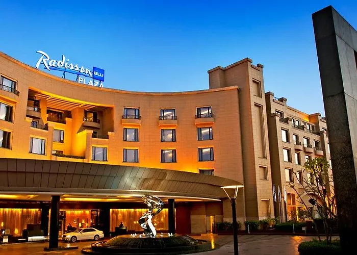 Radisson Blu Plaza Delhi Airport Hotel